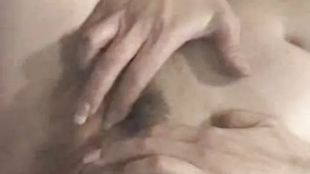 مادر ویدیو سکس فارسی پورن: همسایه جدید خود را فریب داد