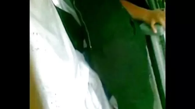 فروشنده زن فاک در حالی که ویدیوسکس همسرش در اتاق مناسب بود